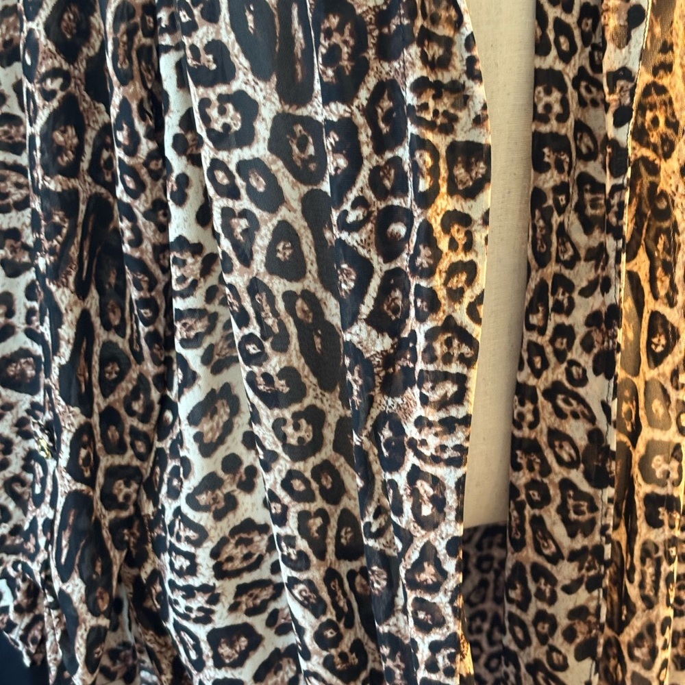 Leopard Print Women's Robe - Picture 8 of 8